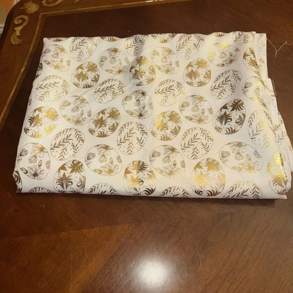 Unbranded Rectangular Tablecloth 60”X 84”Beige & Gold